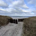 Vakantiehuis Beachhouse Mit Privater Sauna Und Kamin, 700m Zum Schonberger Strand