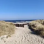 Vakantiehuis Beachhouse Mit Privater Sauna Und Kamin, 700m Zum Schonberger Strand